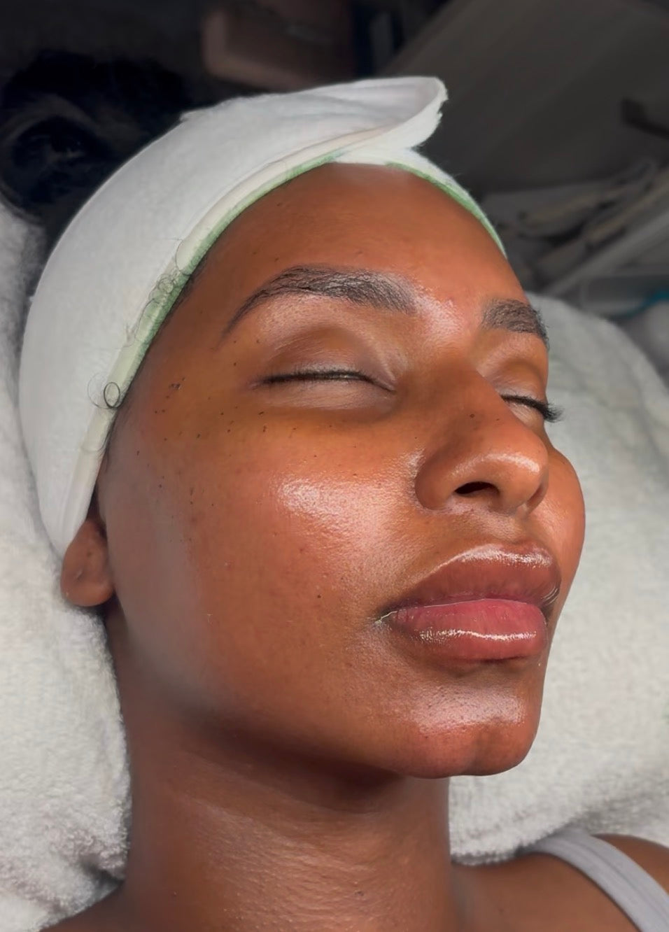 The Sanctuary 2 in 1 custom facial